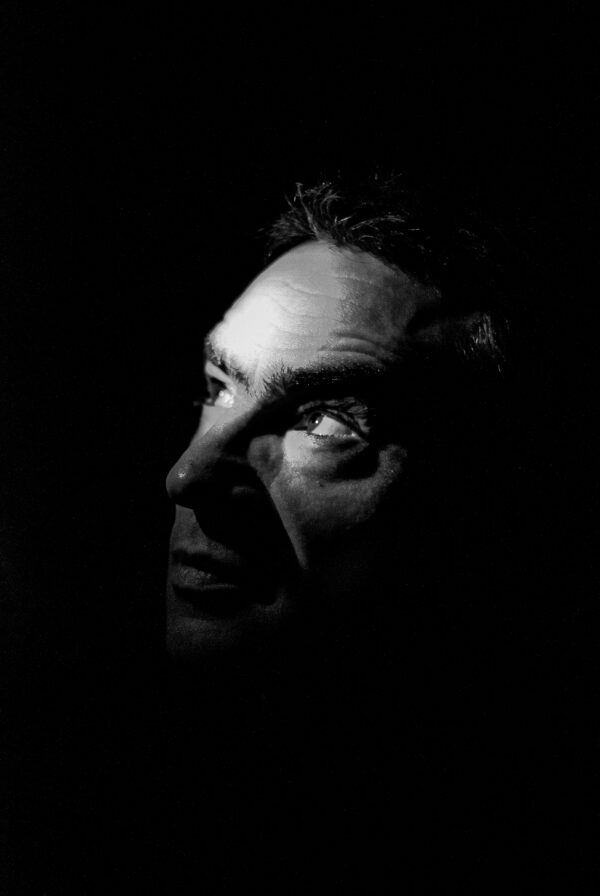 Portrait de Juan Rozoff – Photographie Fine Art en Noir et Blanc