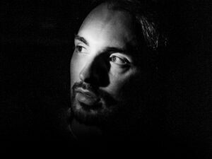 Portrait de Christophe Willem –2- Photographie Fine Art en Noir et Blanc
