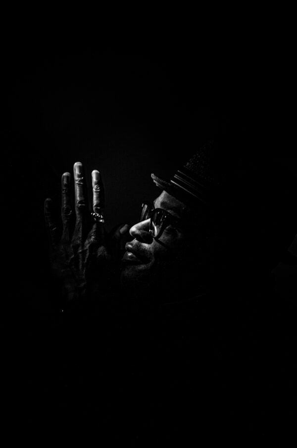 Tété : Portraits dans le Noir –