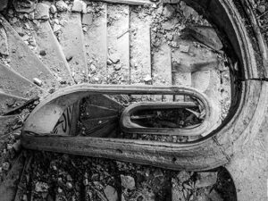 L’Escalier délabré